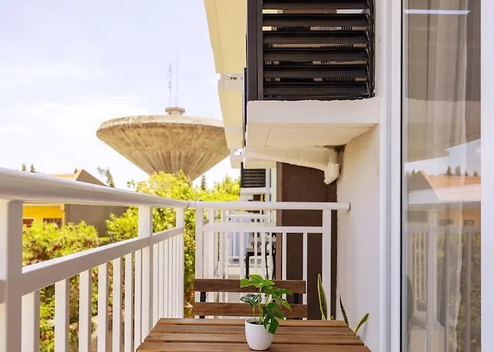 Comfy 5 Mins To Mactan Airport Apartment *